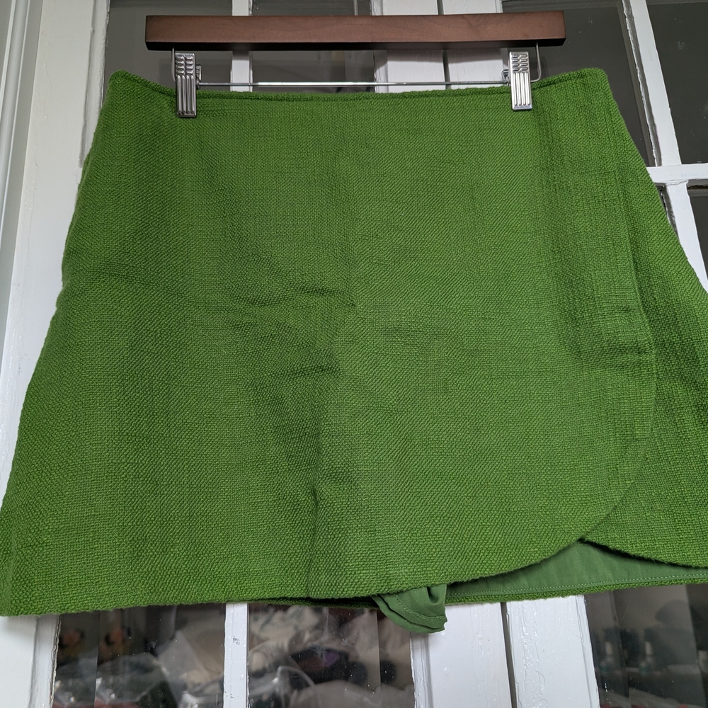 Abercrombie & Fitch Vibrant Green Skirt